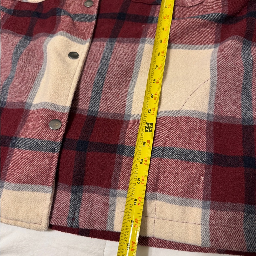 Oversized Shacket - Picture 5 of 9